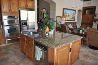 132 Nighthawk Way, Phoenix AZ  85045-0711 exterior