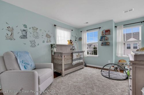 16 Kyle Dr, Tinton Falls NJ 07712-7536 exterior