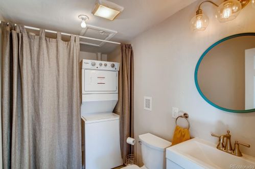 3384 Corona St, Englewood CO 80113-2827 exterior