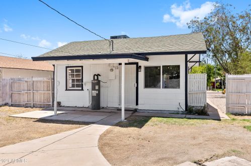 2521 11th St, Phoenix AZ 85006-1038 exterior