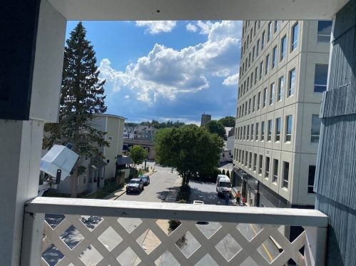 76 Townsend St, Worcester MA 01609-1972 exterior