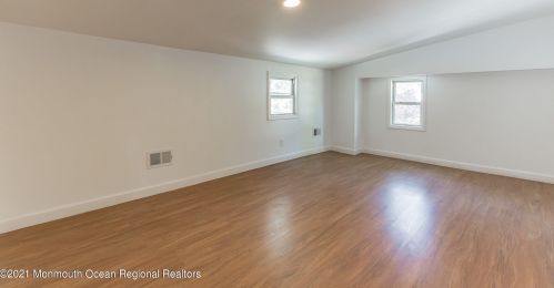 720 Carter Ave, West Deptford NJ  08096-1468 exterior