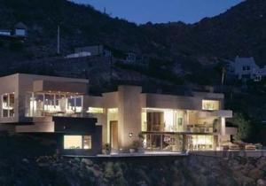 4949 Red Rock Dr, Phoenix AZ  85018-1820 exterior