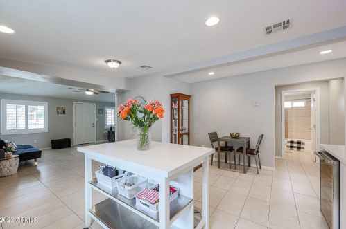 2335 28th St, Phoenix AZ  85008-2001 exterior