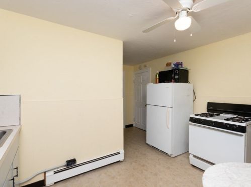 27 Barry St, Quincy MA 02169-1603 exterior