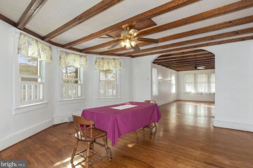 519 Columbia Blvd, West Deptford NJ 08063-1231 exterior