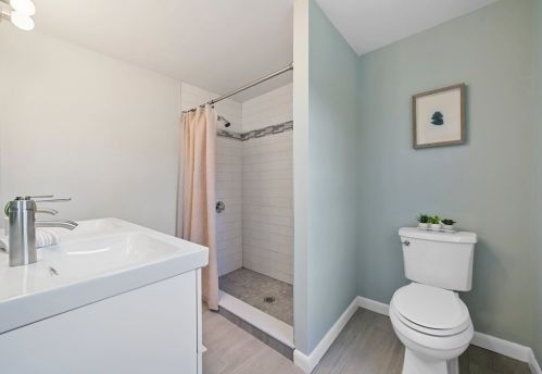 39 Sunset Dr, Seekonk MA 02771-4511 exterior