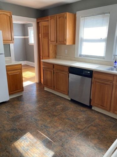 47 Bridges Ave, Newton MA 02460-2016 exterior