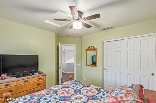 2412 Cielo Grande Ave, Phoenix AZ  85024-7552 exterior