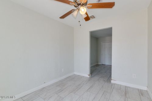 2545 Atlanta Ave, Phoenix AZ 85040-2710 exterior