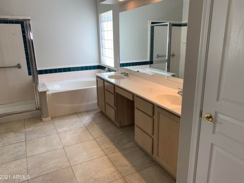 736 Beverly Ln, Phoenix AZ 85032-3410 exterior