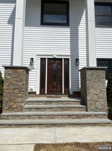 73 Merritt Ave, Cresskill NJ  07626-2419 exterior