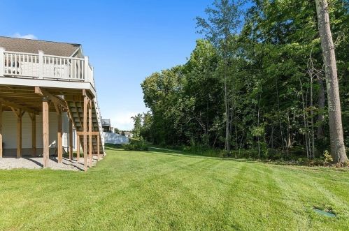 71 Pinetree Dr, Methuen MA 01844-1268 exterior