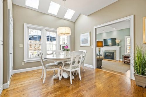 16 Franklin Rodgers Rd, Hingham MA 02043-2664 exterior