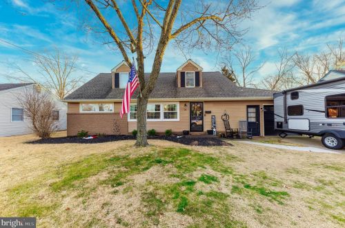 20 Beech Pl, West Deptford NJ 08096-3301 exterior