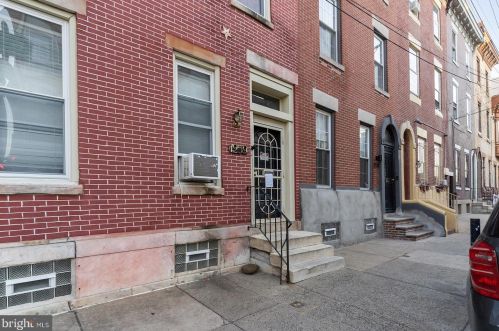 1239 6 St, Philadelphia PA 19140-4561 exterior