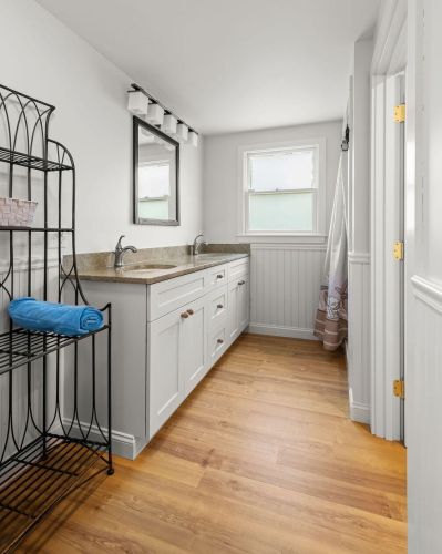 15 Highland Rd, Eastham MA 02642-3302 exterior