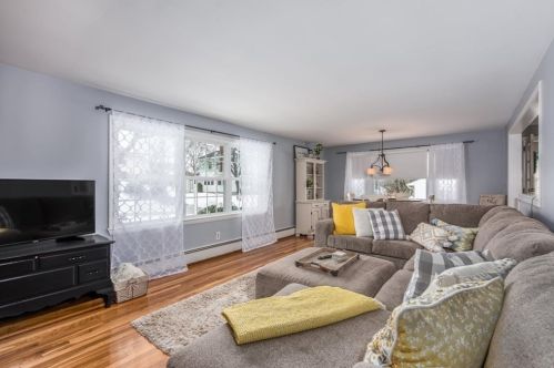 88 Standish St, Worcester MA 01604-3233 exterior