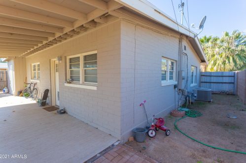 4221 27th St, Phoenix AZ 85016-5703 exterior