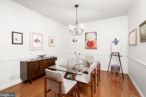 5 Wheatfield Ct, Columbus NJ  08022-1977 exterior