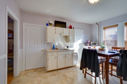 12 Highland Ter, Needham MA 02494-3014 exterior