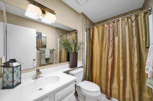 4031 Charter Oak Rd, Phoenix AZ 85032-7470 exterior