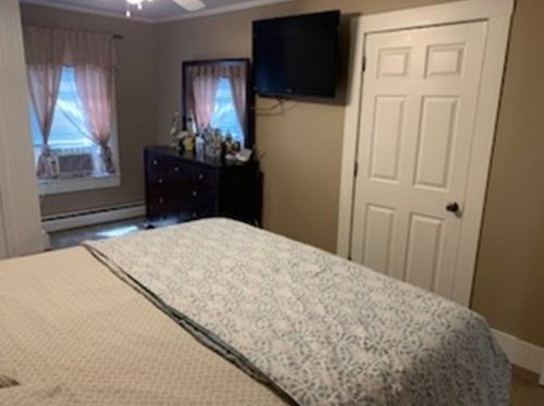 57 Oakland Ave, Methuen MA 01844-3673 exterior