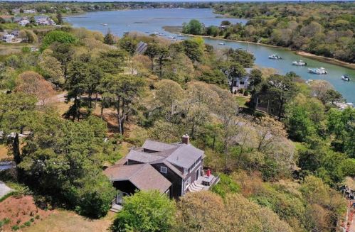 14 Squanto Dr, Chatham, MA 02633-2627