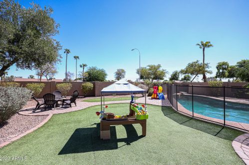 11031 Bannock St, Phoenix, AZ 85044-1535