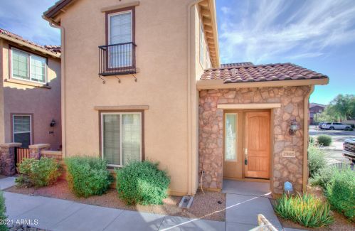 21805 39th St, Phoenix AZ  85050-4884 exterior