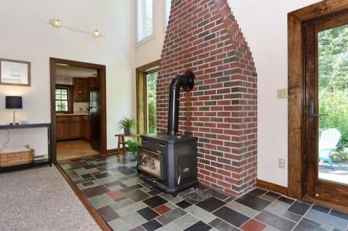 11 Clifford Rd, Southborough MA 01772-1502 exterior