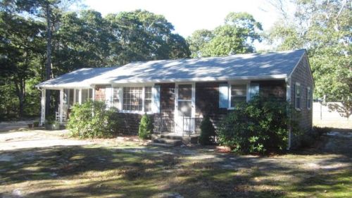 300 Oak Ridge Rd, Eastham, MA 02642-1448