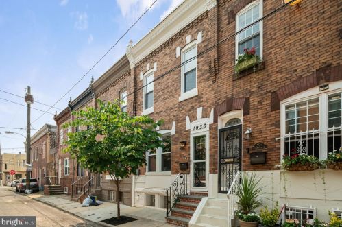 1936 Bouvier St, Philadelphia, PA 19145-2908