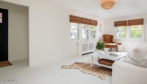 475 Water St, Williamstown MA  01267-2895 exterior