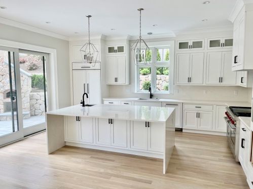 19 Hyde Ave, Newton, MA 02458-2310