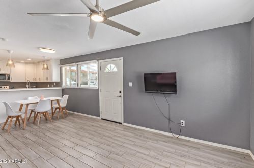 4769 Belleview St, Phoenix AZ  85008-5606 exterior