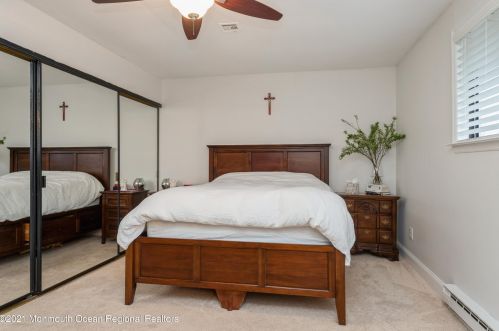 6 Tower Hl Dr, Tinton Falls NJ 07701-2473 exterior