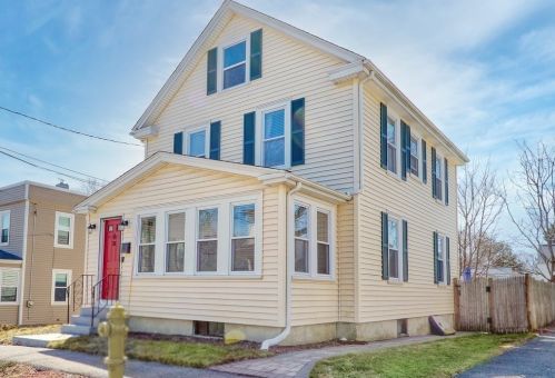 31 Bayard St, Dedham, MA 02026-6904
