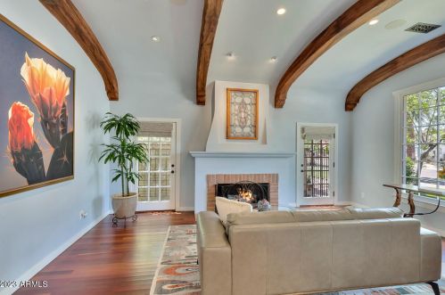 529 Cypress St, Phoenix AZ 85006-1840 exterior