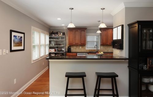 26 Orch Pl, Little Silver NJ 07739-1428 exterior