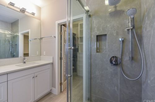 32 Larkfield, Irvine CA 92620-2140 exterior