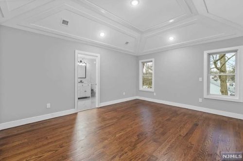 628 Knickerbocker Rd, Cresskill NJ  07626-1023 exterior