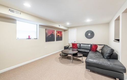 1907 Wenonah Ave, Forest View IL 60402-1666 exterior