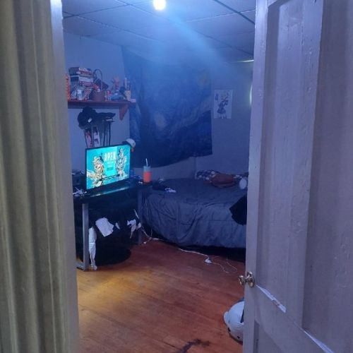 11 Sycamore St, Montgomery MA 01085-3215 exterior