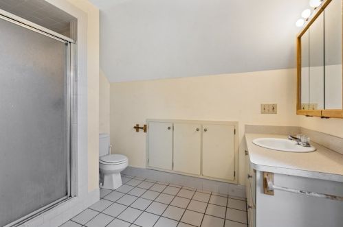 64 Brk Ave, Newton MA 02460-1508 exterior