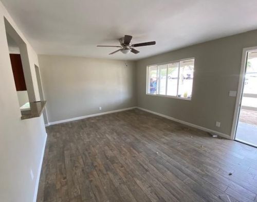 1127 Butler Dr, Phoenix, AZ 85020-3719