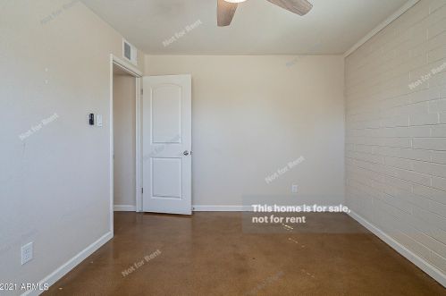 2810 Coolidge St, Phoenix AZ 85017-3543 exterior