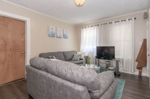 56 Lake St, Lawrence MA 01841-3012 exterior