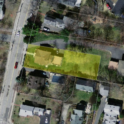 554 Grove St, Newton MA 02462-1412 aerial view