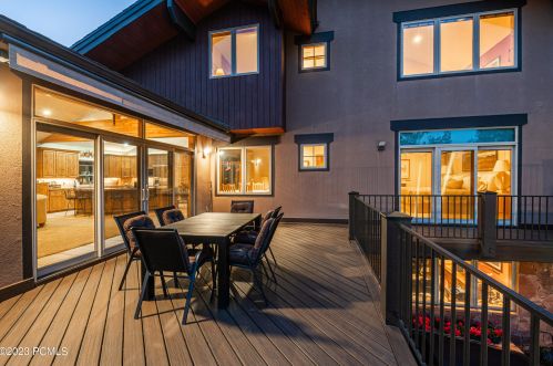 2068 Mahre Dr, Park City UT 84098-8508 exterior